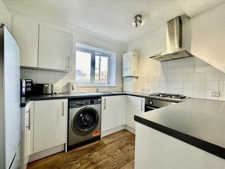 2 bedroom apartment to rent - Photo 2