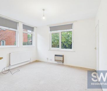 4 bedroom detached house to rent - Photo 5