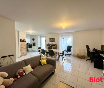 Location Appartement 3 pièces 77m² PLEUMELEUC 35137 - Photo 2