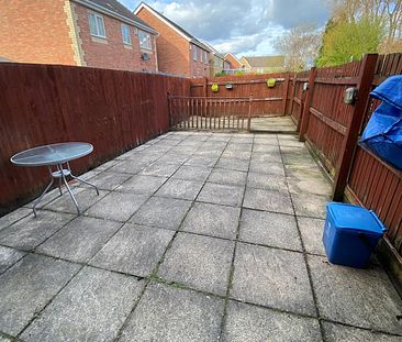 £1,000 PCM, Two Bedroom House with Off-Road Parking and Large Enclo... - Photo 5