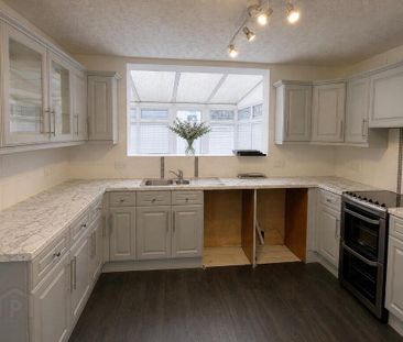 43 Portlee Walk, Antrim, BT41 1EL - Photo 6