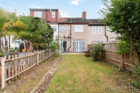 Millmark Grove, London, SE14 - Photo 4