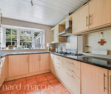 Spencer Close - Photo 5