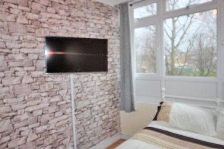 4 bedroom maisonette to rent - Photo 2