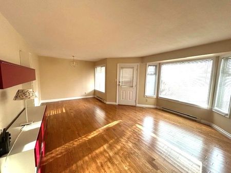 17 2465 Oriole Drive - Photo 4