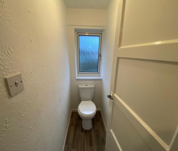 3 bedroom terraced house to rent - Photo 6