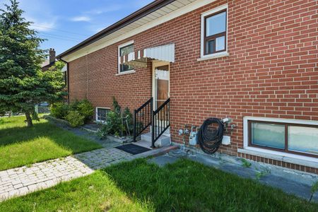 For Lease - 146 Earlscourt Avenue Unit# Lower, Toronto, Ontario - Photo 4