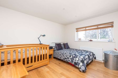 Cockpit Close, Woodstock, Oxfordshire, OX20 - Photo 4