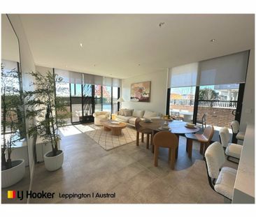 MODERN & BRIGHT - Photo 1