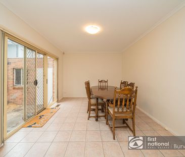 Modern and Spacious 3-Bedroom Residence with 2 Bathrooms and Parkin... - Photo 1