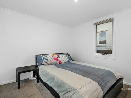 2/117 William Street, DEVONPORT - Photo 1