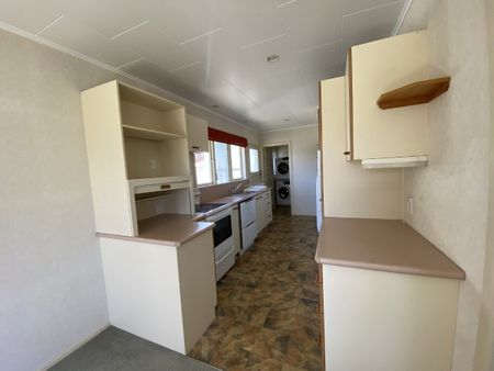 Havelock North - 3 bedrooms - Photo 3