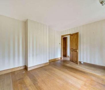 Woking, Surrey, GU22 - Photo 5