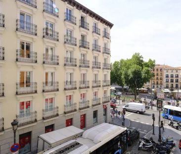 2-bedroom apartment for rent in Embajadores, Madrid - Photo 5