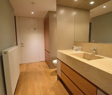 Volledig gerenoveerde woning met tuin en carport - Foto 6