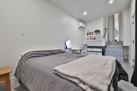 For Lease - 570 (MAIN) Vaughan Road, Toronto, Ontario - Photo 2