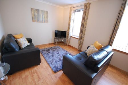 1 Bed Flat, Headland Court, AB10 - Photo 2