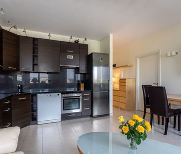 Do wynajęcia gustowny apartament blisko metra - Zdjęcie 1