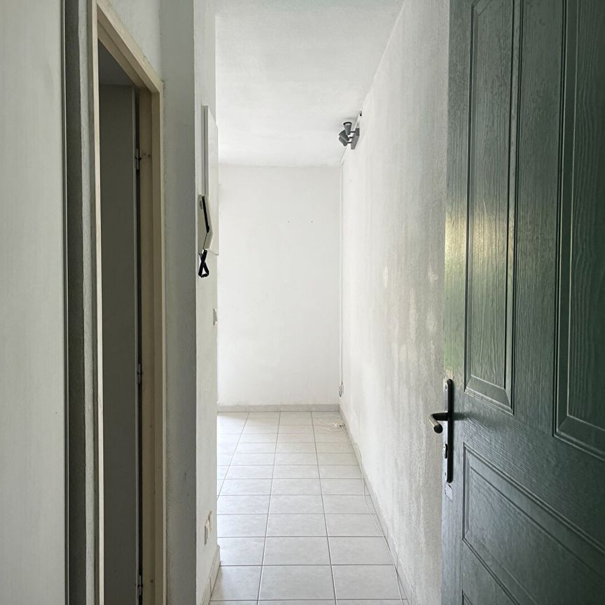 Location Appartement 1 pièce 18m² AIX EN PROVENCE 13100 - Photo 1