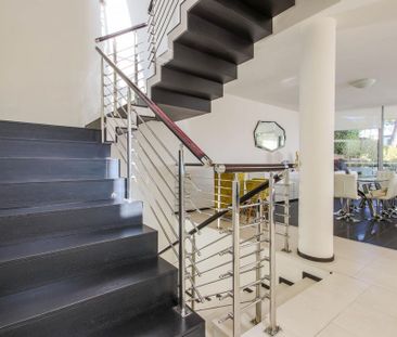 Luxury Townhouse for rent in Sierra Blanca, Spain - Photo 3