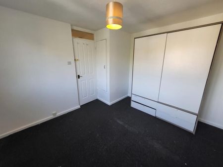 Flat , Telephone House, High Street, Southampton - Photo 4