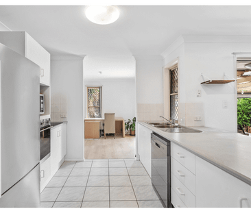 Position, Position, Opposite Christine Corner Shopping Centre - Photo 2