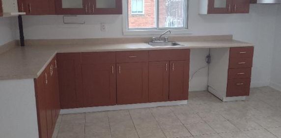 5 1/2 à louer à Pierrefonds - Photo 2