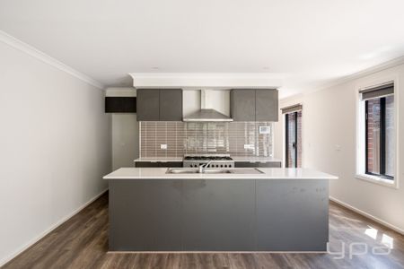 Location, Location! - Photo 4