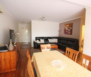 Immaculate 3 Bedroom Unit - Photo 6