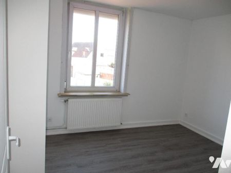 Templemars,maison 1930 renovée, 72m2, 2 chambres, jardinet. 769€ . Frais: 845€, Dispo - Photo 5