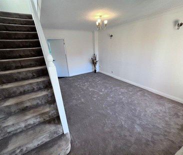 2 bedroom end of terrace house to rent - Photo 1