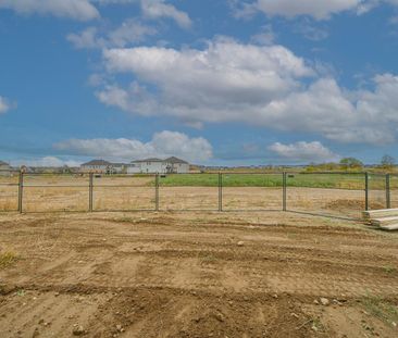 For Lease - 16 Munn Crescent, Brant, Ontario - Photo 6