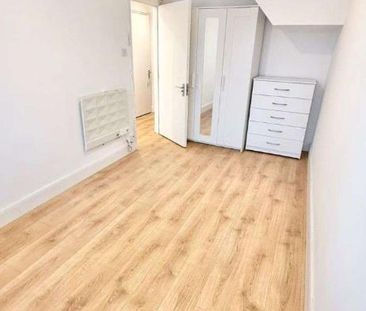 Fortune Green Road, London, NW6 - Photo 4