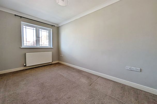 Heath Road, SO19 - Photo 1