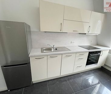3-Raum-Dachgeschosswohnung zentrumsnah von Aue zu vermieten - Foto 1