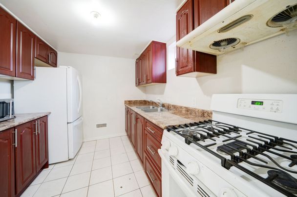 For Lease - 5 Claresholme Drive, Toronto, Ontario - Photo 1