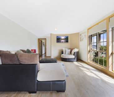 Make Yourself at Home on Melrose - Photo 3