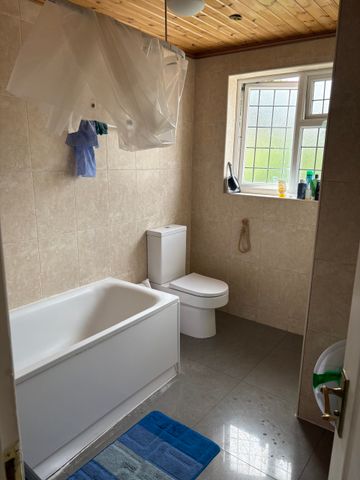 Blossom Way , West Drayton - Photo 3