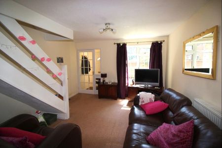 2 bedroom terraced house to rent - Photo 5