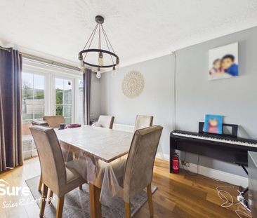 4 bedroom semi-detached house to rent - Photo 5