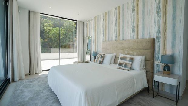 Luxury Villa for rent in Benahavís, Andalusia - Photo 1