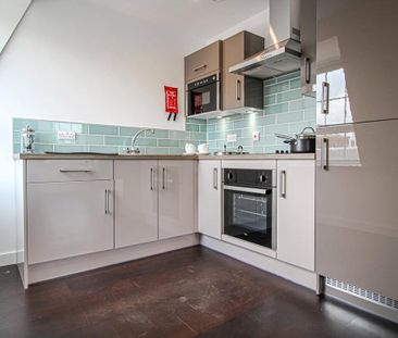 2 bedroom apartment to rent - Photo 1