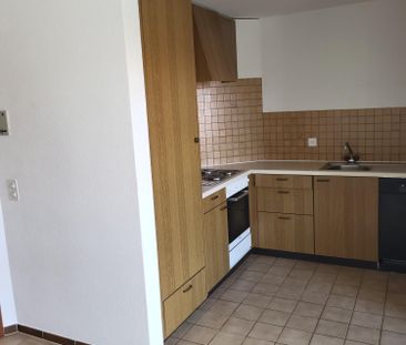 2.5 Zimmerwohnung in einer Mietliegenschaft in Belfaux - Photo 3