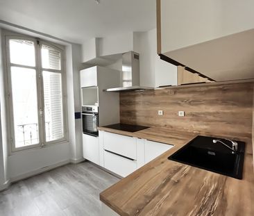 Location Appartement 6 pièces 108m² TROYES 10000 - Photo 4