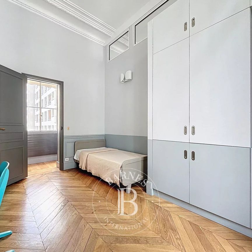 Appartement • Porte Dauphine - Photo 1