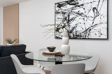 Park Street Room 2 - Photo 2