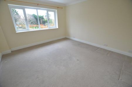 3 bedroom detached house to rent - Photo 3