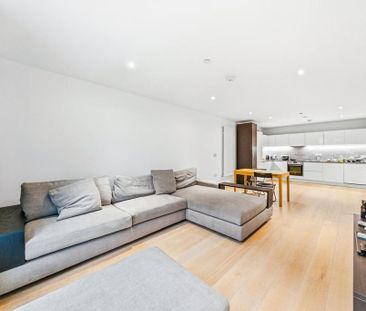 1 bedroom in a flat share to rent - Photo 4