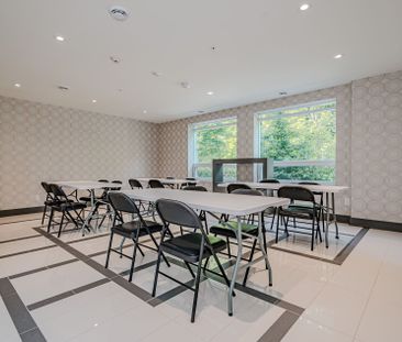 For Lease - 479 Charlton Avenue Unit# 202, Hamilton, Ontario - Photo 3