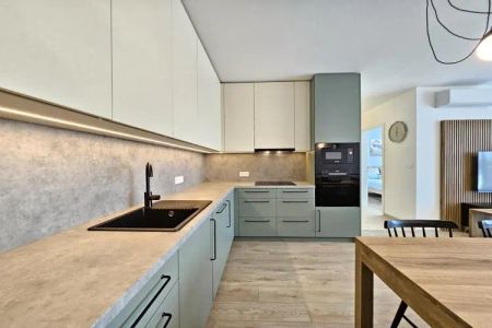 Pronájem bytu 2+kk, balkón, garážové stání, 2 sklepy, OV, cca 61 m - Photo 3